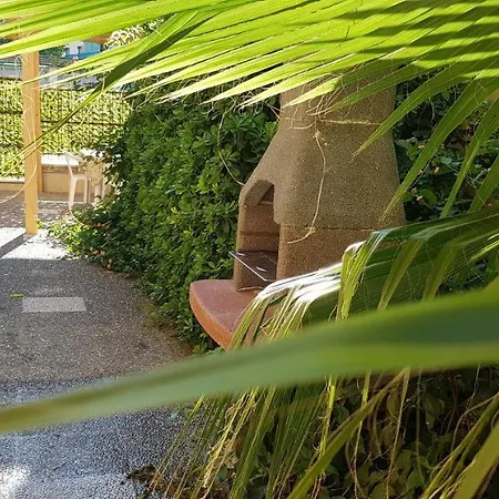 Con Giardino Sul Mare *