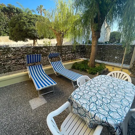 Con Giardino Sul Mare Appartement *