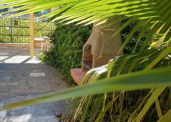 Con Giardino Sul Mare *